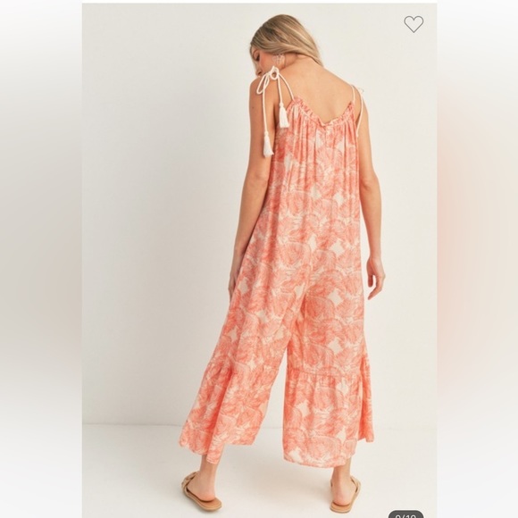 23 Woven leaf print jumpsuit - Picture 3 of 7